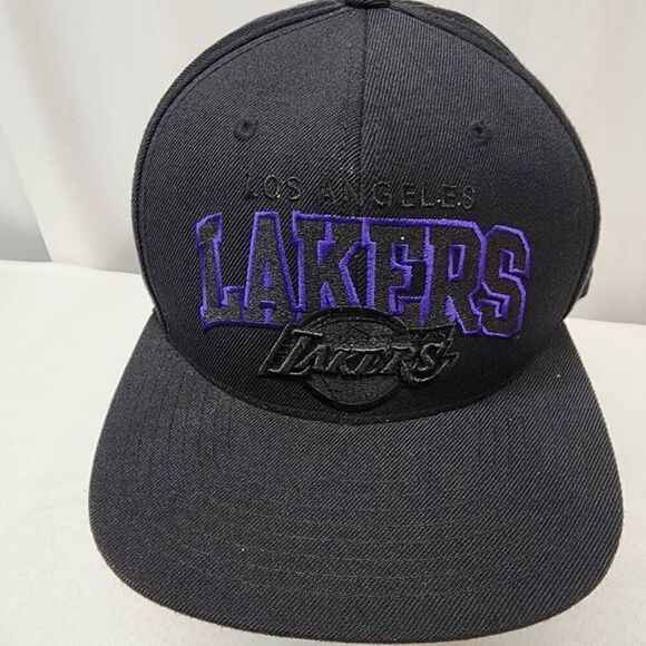 Los Angeles Lakers Vintage Mitchell & Ness Purple Blackout Snap Back Adjustable - Picture 5 of 8